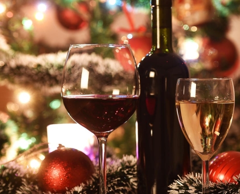 Is Your Wine Still Good? 5 Simple Signs It’s Time To Toss That Opened Bottle