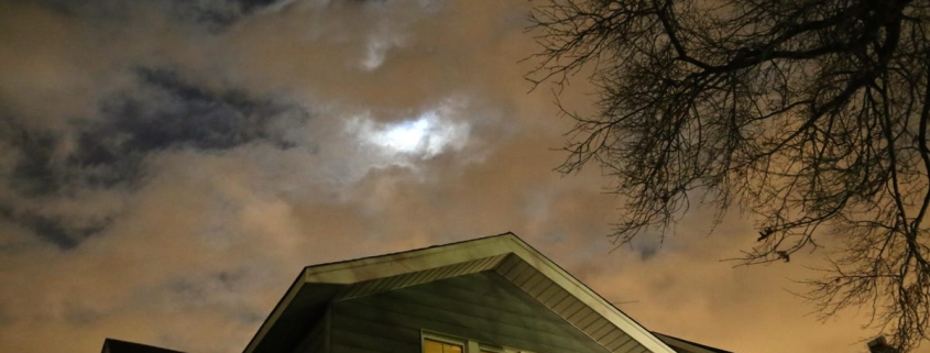 Considering a home battery? These 3 factors can help you decide Considering a home battery? These 3 factors can help you decide