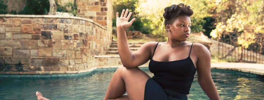 4 Exercises You Should Be Doing if You Can’t Touch Your Toes 4 Exercises You Should Be Doing if You Can’t Touch Your Toes