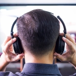 How to Connect Bluetooth Headphones to Your Smart TV How to Connect Bluetooth Headphones to Your Smart TV