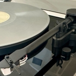 Philips Fidelio FT1: an affordable turntable/CD player music hub for the 21st century