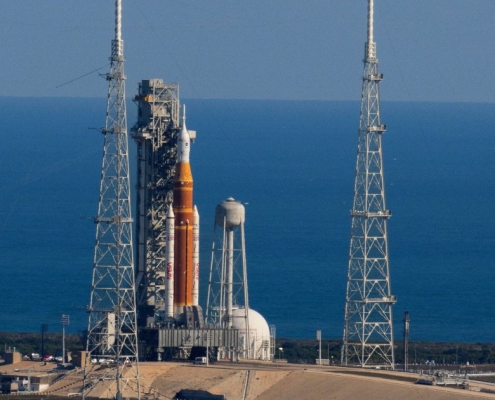 NASA Runs Into Trouble Fueling Up Moon Rocket