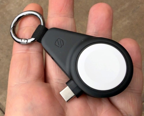 Looking for an Apple Watch charging solution? This keychain gadget saved me