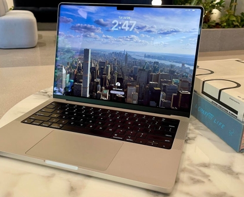 Should you buy a refurbished MacBook in 2026? I did the math, and here’s my advice