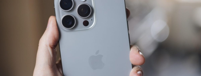 How to Fix Your Phone’s Irritating Auto-Brightness Settings for Good