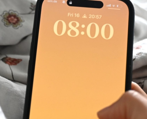 The Touchscreen MacBook Pro Will Have a Very iPhone-Like Screen, Report Says The Touchscreen MacBook Pro Will Have a Very iPhone-Like Screen, Report Says