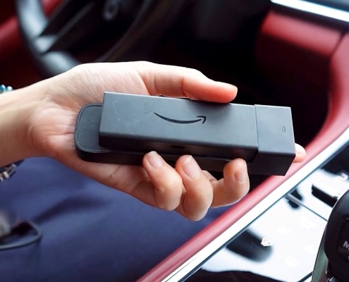 Turn Your Car’s Infotainment Center Into A Smart TV With This  USB Gadget