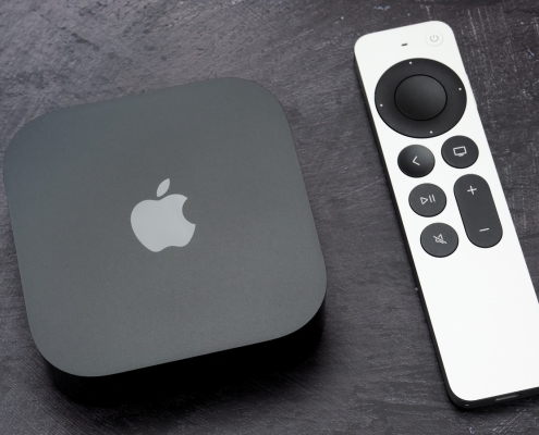 4 Tasks Apple TV Handles Better Than Your Smart TV 4 Tasks Apple TV Handles Better Than Your Smart TV