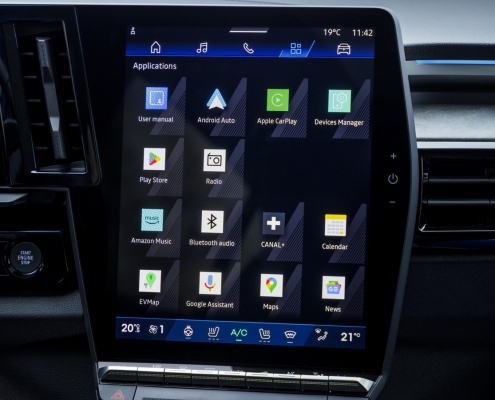 Why In-Car Tech Can Sometimes Stop Working In Cold Weather