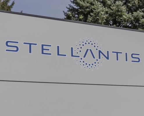 Stellantis Issues Urgent Warning For Over 200K Cars