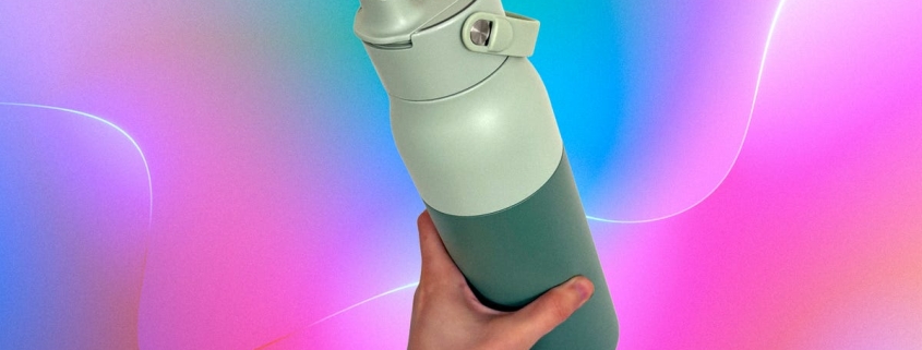 I Hate How Much I Love This Hydration-Tracking Water Bottle