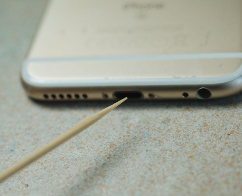 My Phone Wouldn’t Charge but This Simple Trick Fixed It My Phone Wouldn’t Charge but This Simple Trick Fixed It