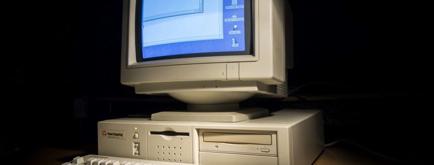 Power Computing goes out of business