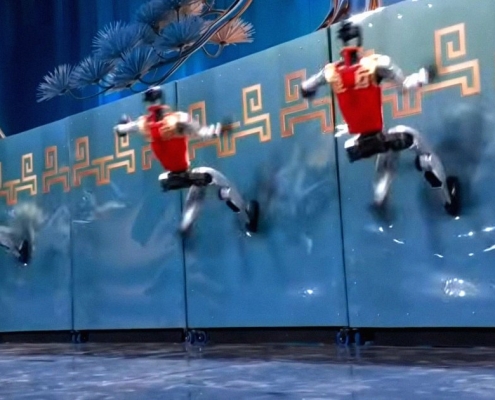 Chinese Robots Can Now Run Up Walls