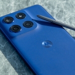 This ‘surprising’ Motorola phone comes with a built-in stylus — and AT&T wants to give you one for free