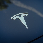 Tesla’s China supercharger network exceeds 2,500 stations as company launches hiring push · TechNode