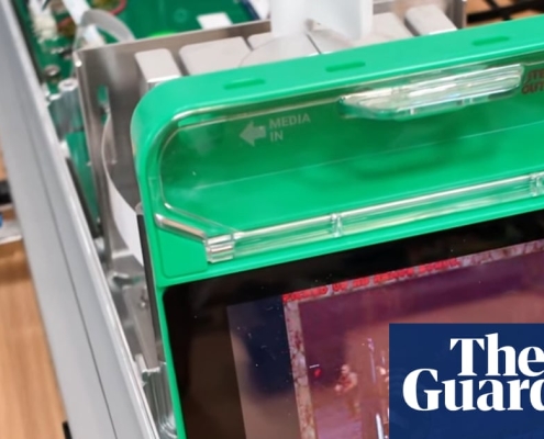 A petri dish of human brain cells is currently playing Doom. Should we be worried? | Games