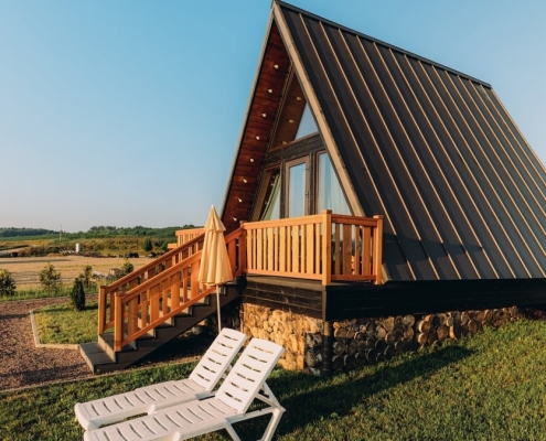 How Scammers Are Using AI to Target Travelers