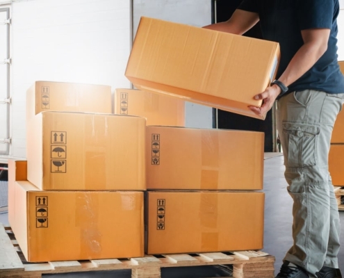 How to Lift Heavy Things Without Hurting Your Back