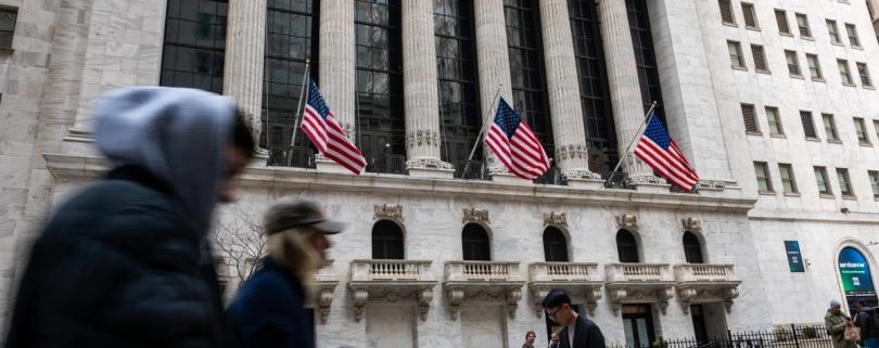 Wall Street pushes tokenized stocks, but institutions aren’t eager to trade them Wall Street pushes tokenized stocks, but institutions aren’t eager to trade them