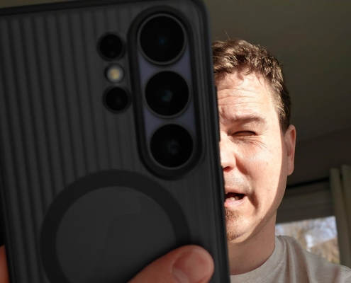 These hidden Galaxy S26 features will save your eyes while scrolling at night