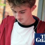 Hundreds of UK teenagers to pilot social media bans and restrictions | Social media ban