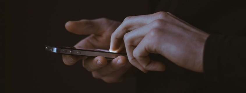 Government-grade iPhone exploit kit spreading to hackers: reports