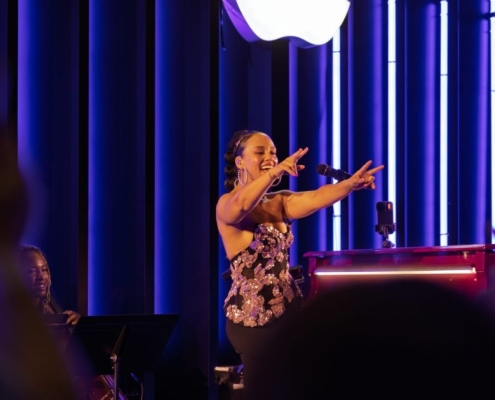 Here’s Alicia Keys at Apple Grand Central for 50th anniversary experience [Gallery]