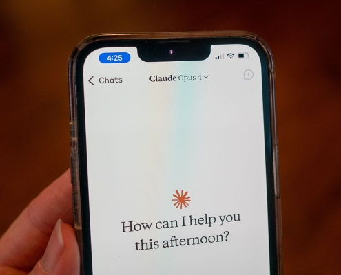 Users are ditching ChatGPT for Claude. Here’s how to make the switch