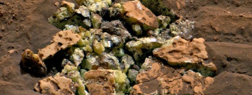 Curiosity Cracked Open a Rock on Mars And Revealed a Huge Surprise : ScienceAlert Curiosity Cracked Open a Rock on Mars And Revealed a Huge Surprise : ScienceAlert