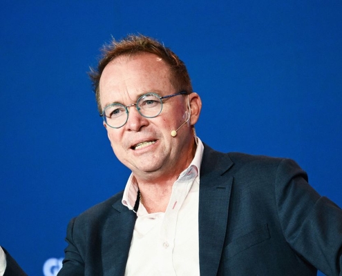 A Former Top Trump Official Is Going After Prediction Markets