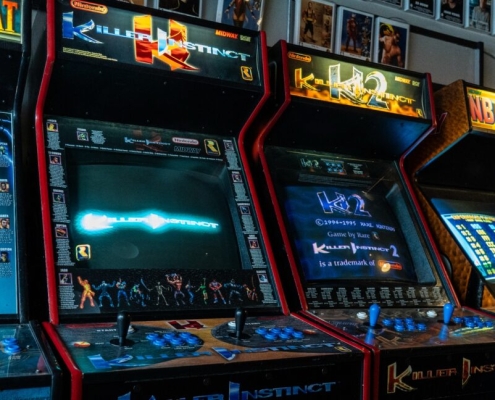 Which of these two arcades is the “world largest”—and does it matter?