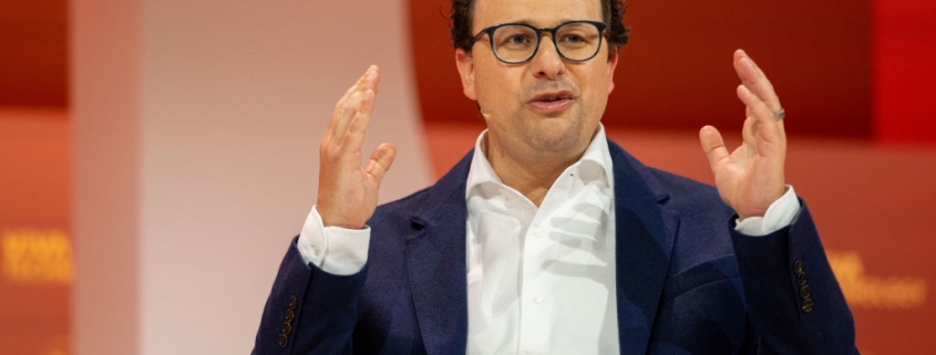 Anthropic CEO Dario Amodei calls OpenAI’s messaging around military deal ‘straight up lies,’ report says