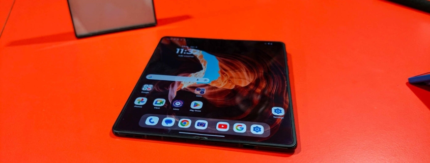 Motorola will reveal all about its Razr Fold during MWC 2026, and I’m so ready