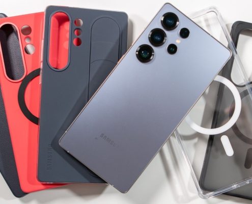 When it comes to your smartphone, do you use protection or are you living on the edge? When it comes to your smartphone, do you use protection or are you living on the edge?