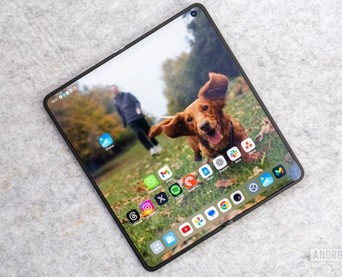 This new Android foldable just beat the iPhone Fold to a zero-feel crease