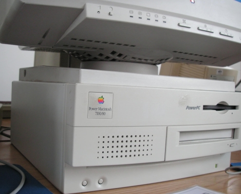 Power Mac 7100 spurs Carl Sagan lawsuit: Today in Apple history