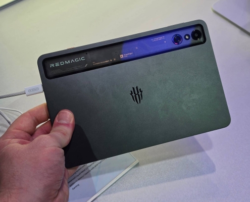 Forget the Nintendo Switch 2, MWC 2026 is full of brilliant mobile gaming devices, including the Red Magic Astra