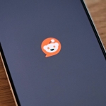 Reddit wants to check if you’re using the iPhone’s Face ID camera