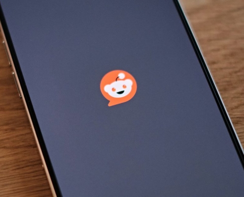 Reddit wants to check if you’re using the iPhone’s Face ID camera