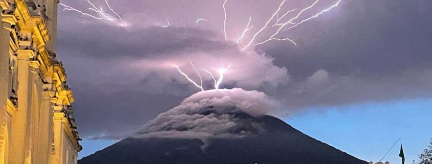 The mystery of how volcanic lightning happens has been solved