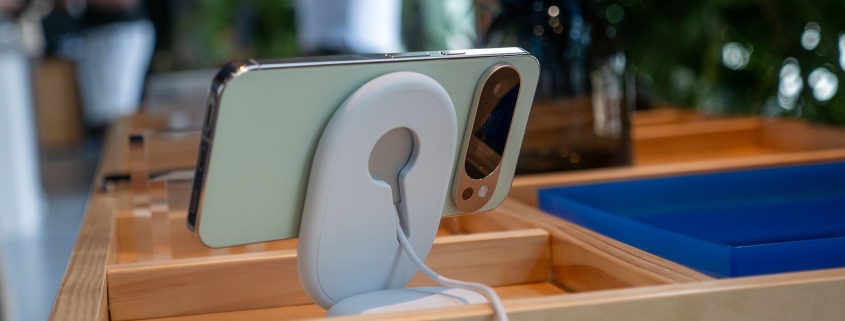 Google Store’s new Pixel charging dock does one thing most 3-in-1 chargers don’t Google Store’s new Pixel charging dock does one thing most 3-in-1 chargers don’t