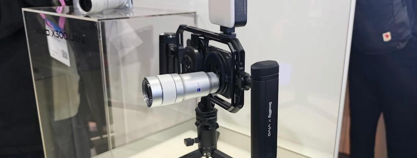 Vivo’s X300 Ultra goes global and gets a huge 400mm Zeiss telephoto lens