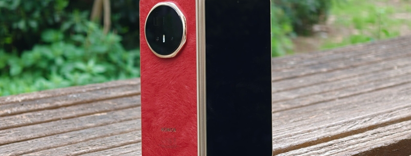 MWC 2026: Honor’s Magic V6 is incredibly slim, and somehow packs a huge battery