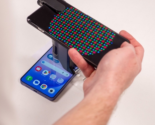 I’ve done extensive testing on the Galaxy S26 Ultra’s 8-bit display, and it isn’t a big problem, but it could be