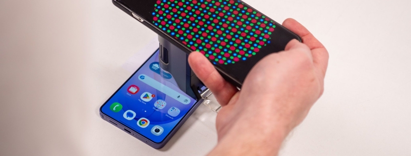 I’ve done extensive testing on the Galaxy S26 Ultra’s 8-bit display, and it isn’t a big problem, but it could be