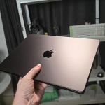 Apple MacBook Pro 14-inch (M5/M5 Pro/M5 Max): a small upgrade unless you love AI