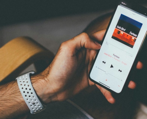 Apple Music will put custom tags for AI songs and visuals, but it’s not enough