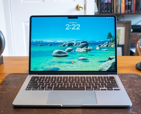 MacBook Air M5 review: Same but faster