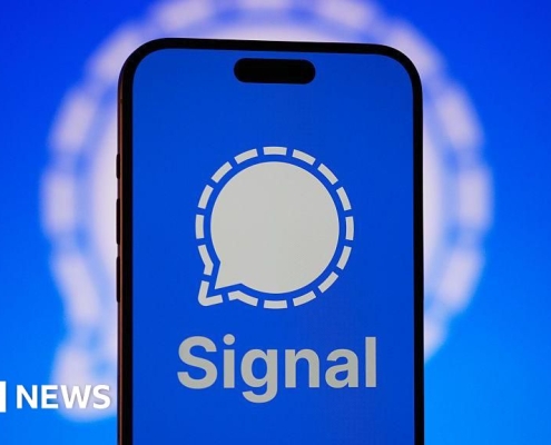 Signal issues scam warning to users after hackers target officials